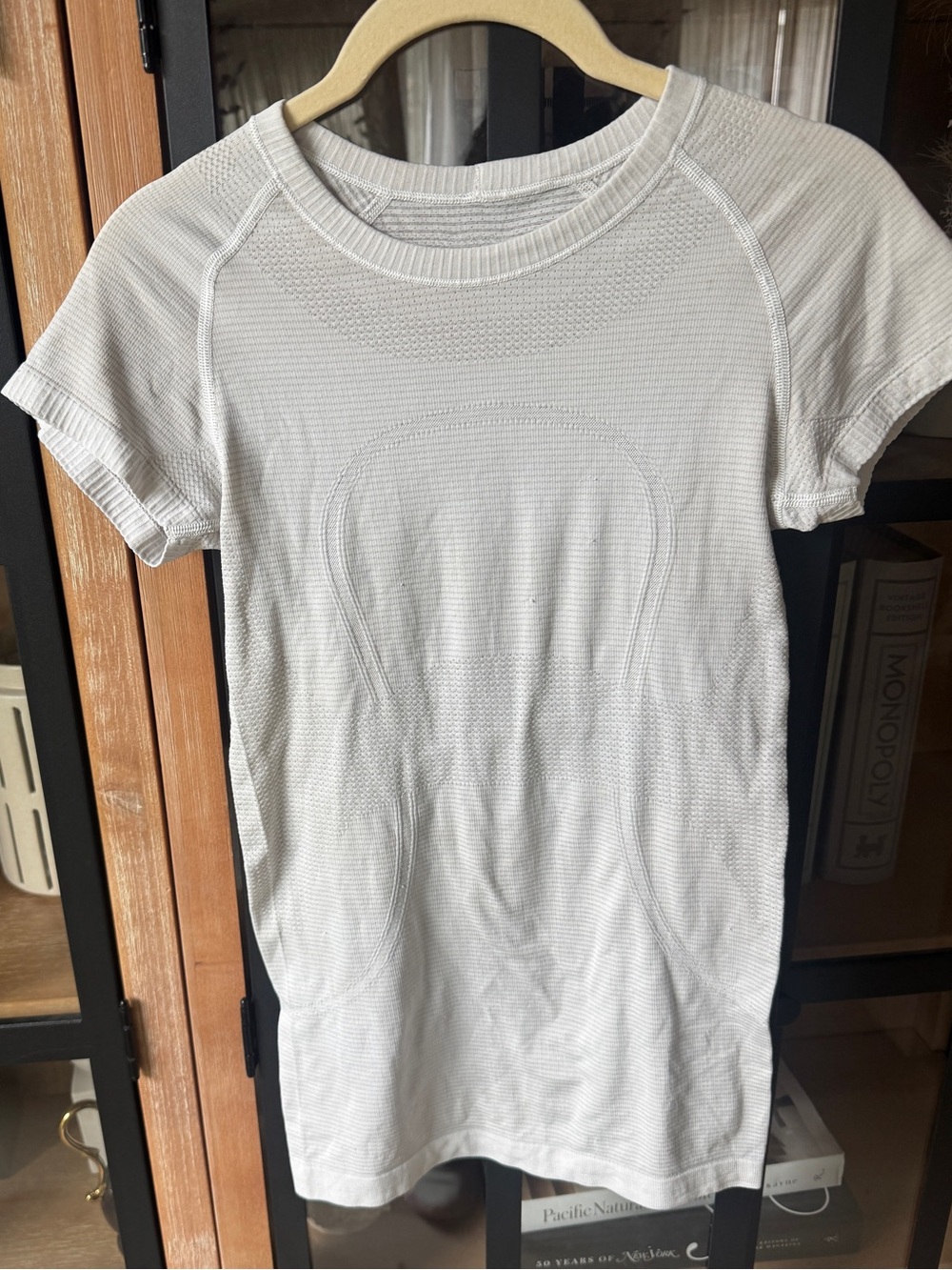 Lululemon Swiftly Tech Short Sleeve tee Scoop Heathered White grey